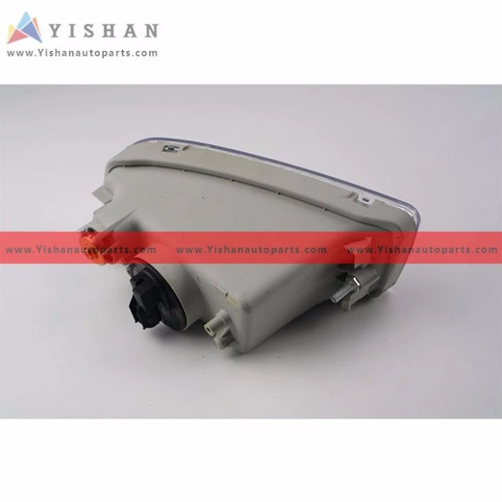 ISUZU OE 8972375891 8973630110 8980301240 Fog Lamp Assembly R